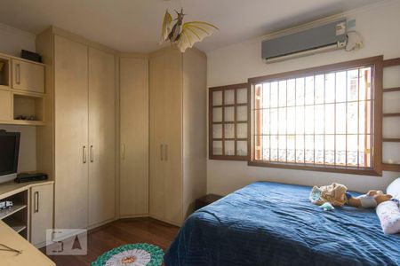 Casa à venda com 540m², 6 quartos e 4 vagasSuíte 2