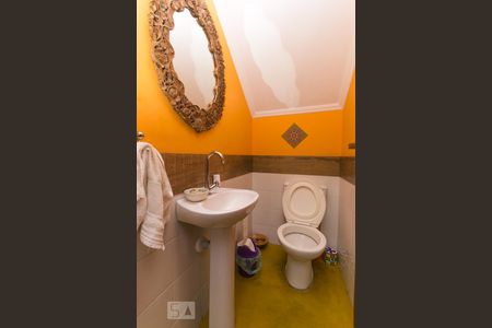 Lavabo de casa à venda com 3 quartos, 225m² em Vila Babilônia, São Paulo