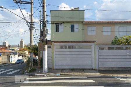Fachada de casa à venda com 3 quartos, 225m² em Vila Babilônia, São Paulo