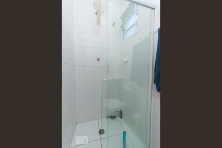 Banheiro de casa à venda com 3 quartos, 225m² em Vila Babilônia, São Paulo