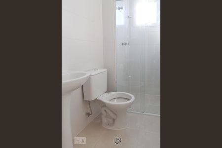 Banheiro de apartamento à venda com 2 quartos, 47m² em Vila Gustavo, São Paulo