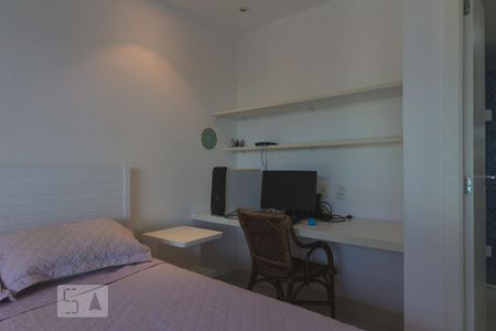 Apartamento à venda com 85m², 2 quartos e 2 vagas Apartamento à venda com 85m², 2 quartos e 2 vagasSuíte