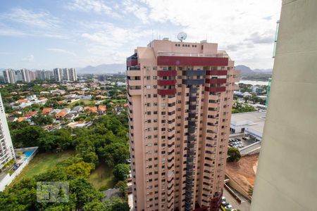 Varanda de apartamento para alugar com 2 quartos, 65m² em Barra da Tijuca, Rio de Janeiro