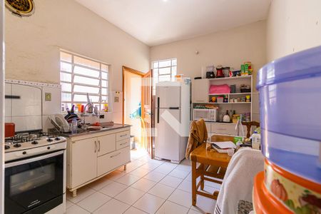 Casa à venda com 155m², 3 quartos e 2 vagasCozinha casa da frente