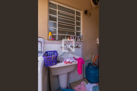 Casa à venda com 155m², 3 quartos e 2 vagasÁrea de Serviço casa da frente