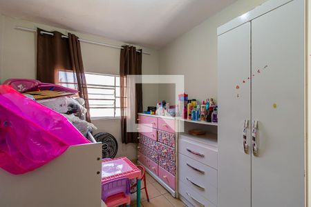 Casa à venda com 155m², 3 quartos e 2 vagasQuarto 2 casa da frente