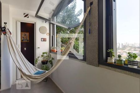 Apartamento para alugar com 82m², 2 quartos e sem vaga