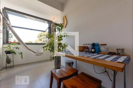 Apartamento para alugar com 82m², 2 quartos e sem vaga