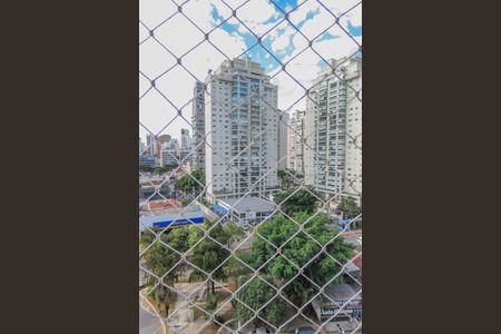 Apartamento à venda com 62m², 2 quartos e 2 vagasVista quarto 2