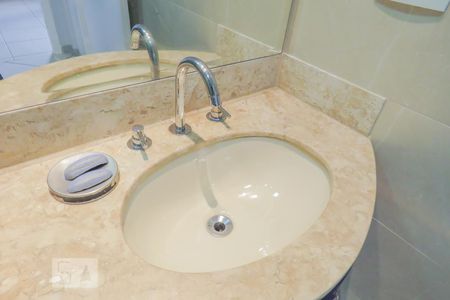 Apartamento à venda com 62m², 2 quartos e 2 vagasBanheiro 2