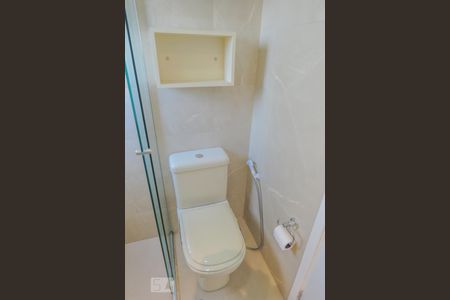 Apartamento à venda com 62m², 2 quartos e 2 vagasBanheiro suíte