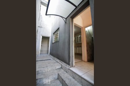 Entrada de casa para alugar com 2 quartos, 100m² em Vila Romana , São Paulo