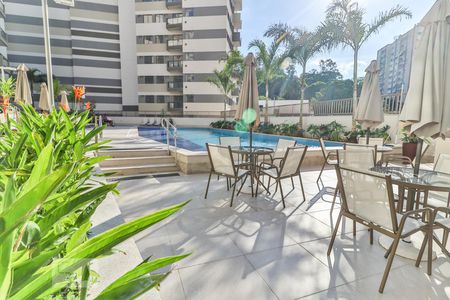 Apartamento para alugar com 56m², 2 quartos e 1 vaga Apartamento para alugar com 56m², 2 quartos e 1 vagaÁrea comum - Piscina