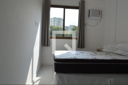 Suíte de apartamento para alugar com 2 quartos, 56m² em Pechincha, Rio de Janeiro