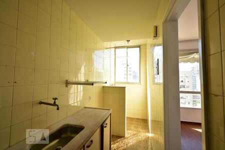 Cozinha  de apartamento para alugar com 1 quarto, 38m² em Icaraí, Niterói