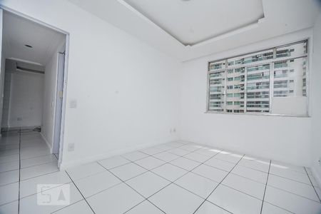 Quarto 1 de apartamento para alugar com 2 quartos, 70m² em Icaraí, Niterói