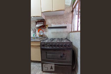 Fogão de casa à venda com 2 quartos, 56m² em Céu Azul, Belo Horizonte