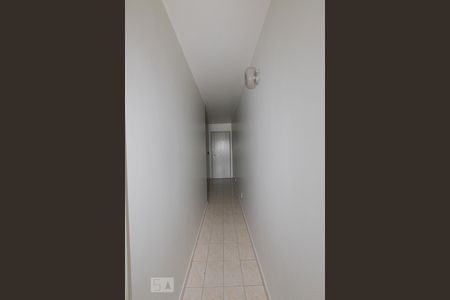 Corredor - 2 de apartamento para alugar com 1 quarto, 37m² em Guará I, Brasília