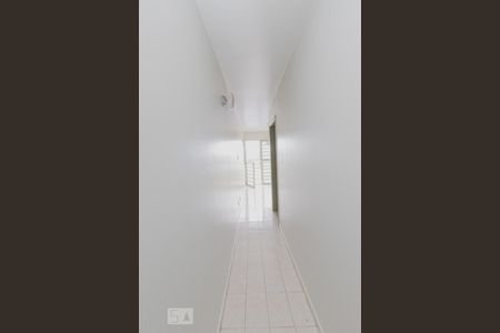 Corredor - 1 de apartamento para alugar com 1 quarto, 37m² em Guará I, Brasília