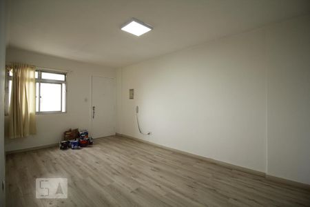 Apartamento à venda com 67m², 2 quartos e 1 vagaSala