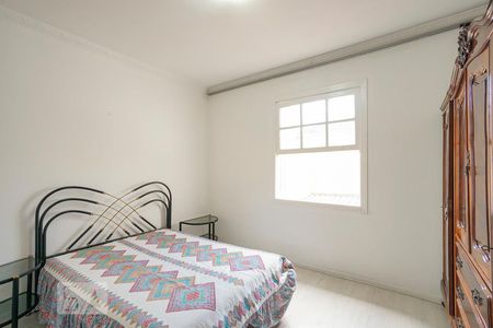 Quarto 2 de casa para alugar com 2 quartos, 120m² em Vila Gomes Cardim, São Paulo