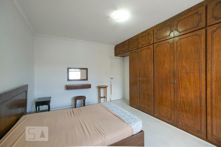 Quarto 1 de casa para alugar com 2 quartos, 120m² em Vila Gomes Cardim, São Paulo