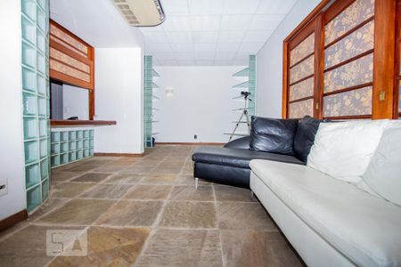 Sala de apartamento para alugar com 1 quarto, 69m² em Humaitá, Rio de Janeiro