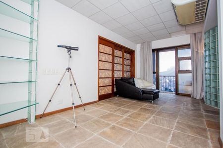 Apartamento para alugar com 1 quarto, 69m² em Humaitá, Rio de Janeiro