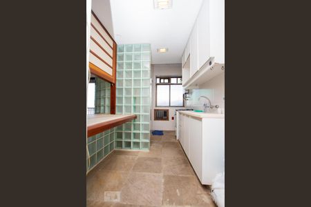 Cozinha de apartamento para alugar com 1 quarto, 69m² em Humaitá, Rio de Janeiro