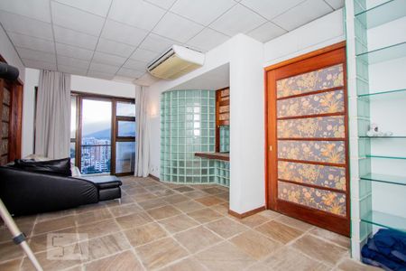 Apartamento para alugar com 69m², 1 quarto e 1 vaga Apartamento para alugar com 69m², 1 quarto e 1 vagaSala