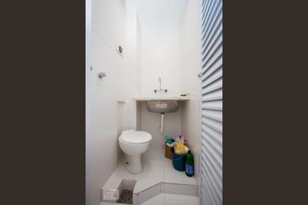 Apartamento para alugar com 69m², 1 quarto e 1 vaga Apartamento para alugar com 69m², 1 quarto e 1 vagaBanheiro de Serviço