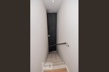 Apartamento à venda com 98m², 2 quartos e 2 vagasAcesso Escada Suíte 2