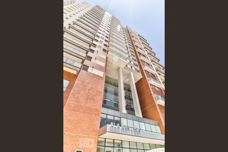 Apartamento à venda com 98m², 2 quartos e 2 vagasFachada