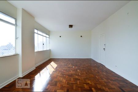 Sala de apartamento para alugar com 4 quartos, 130m² em Centro, Campinas