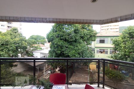 Apartamento à venda com 75m², 2 quartos e 2 vagasVista da Suíte