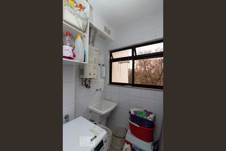 Apartamento à venda com 75m², 2 quartos e 2 vagasÁrea de serviço