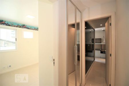 Corredor de apartamento para alugar com 2 quartos, 90m² em Freguesia (jacarepaguá), Rio de Janeiro