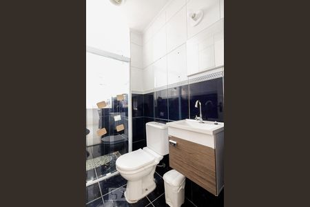 Banheiro de apartamento para alugar com 2 quartos, 50m² em Vila Carrão, São Paulo