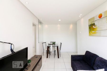 Sala de apartamento para alugar com 2 quartos, 50m² em Vila Carrão, São Paulo