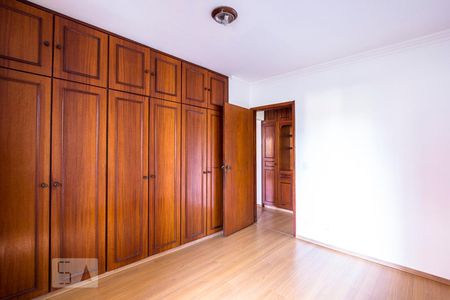 Quarto 1 de apartamento para alugar com 3 quartos, 112m² em Jardim Brasil, Campinas