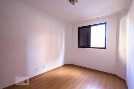Apartamento para alugar com 112m², 3 quartos e 2 vagasQuarto 2