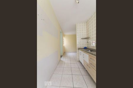 Apartamento para alugar com 77m², 3 quartos e sem vagaCozinha