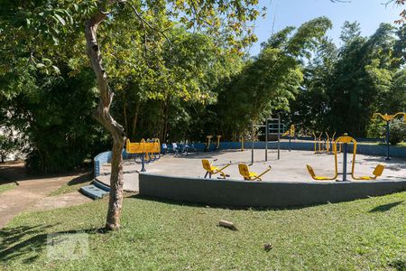 Apartamento para alugar com 77m², 3 quartos e sem vagaAcademia