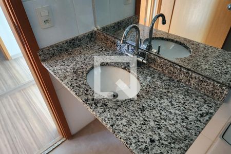 Apartamento à venda com 70m², 3 quartos e 2 vagas Apartamento à venda com 70m², 3 quartos e 2 vagasBanheiro Social