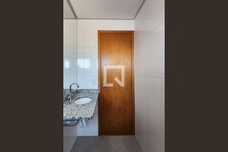 Apartamento à venda com 70m², 3 quartos e 2 vagas Apartamento à venda com 70m², 3 quartos e 2 vagasBanheiro da Suíte