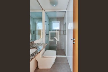 Apartamento à venda com 70m², 3 quartos e 2 vagas Apartamento à venda com 70m², 3 quartos e 2 vagasBanheiro Social