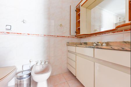 Banheiro Suíte de apartamento para alugar com 3 quartos, 112m² em Vila Madalena, São Paulo