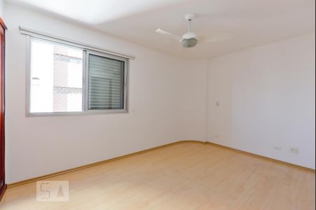 Suíte de apartamento para alugar com 3 quartos, 112m² em Vila Madalena, São Paulo
