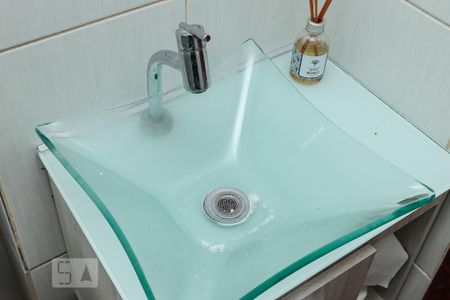 Apartamento à venda com 55m², 2 quartos e 1 vaga Apartamento à venda com 55m², 2 quartos e 1 vagaBanheiro