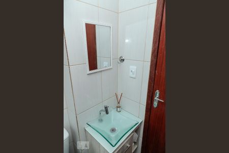 Apartamento à venda com 55m², 2 quartos e 1 vaga Apartamento à venda com 55m², 2 quartos e 1 vagaBanheiro